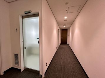 【女子トイレ入口】 - TIME SHARING 品川センタービルディング 309の設備の写真
