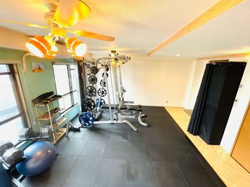 西海岸風training gym - private gym eagle