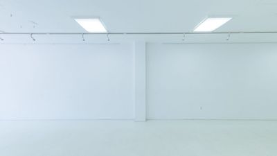 WHITESPACE & BAR ONEの室内の写真