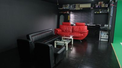 Studio-Hatena 京橋店 撮影スタジオ、音楽スタジオ、映画館様々な用途に変化するスペースの室内の写真