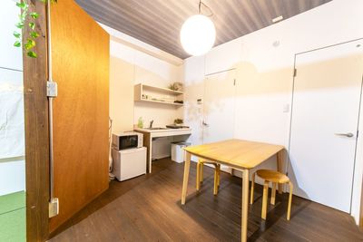 レンタルルーム安堂寺 キッチン付きレンタルスペースの室内の写真