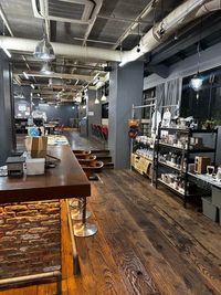 通常営業時 - HAROLD CAFE（ハロルドカフェ） 大型カフェ店内スペース（パーティー、催事、ギャラリー、物販など）の室内の写真