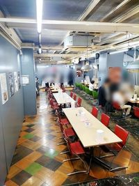 半面貸切イベント時の様子 - HAROLD CAFE（ハロルドカフェ） 大型カフェ店内スペース（パーティー、催事、ギャラリー、物販など）の室内の写真