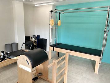 最高品質のピラティスマシン、プロップス完備で安心！完全プライベートルーム - One's Own Pilates