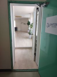 入口 - SANTOSHAYOGA金山ヨガスタジオ SANTOSHAYOGA金山スタジオの入口の写真