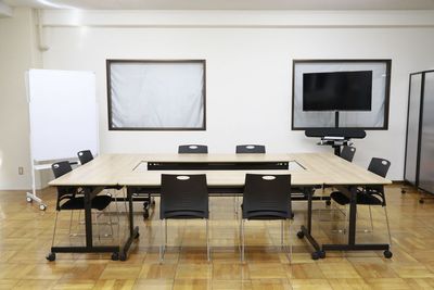 【ばるこの会議室】 【ばるこの会議室】打ち合わせ・セミナー・レッスン等なんでも使えるの室内の写真