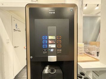 フリードリンクは飲み放題！！（お茶、コーヒー、お水（お湯）が飲み放題です。 - WorkWork　 【成田駅徒歩7分/駐車場充実】貸しキッチンスペースの室内の写真