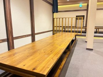 とたんの板場　武蔵小杉店 最大60名様OK◆全席掘りごたつでごゆっくりできる和のスペース◆の室内の写真