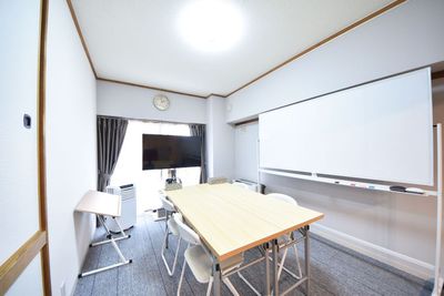 『大通』レンタルスペース 会議室orボードゲームスペースの室内の写真
