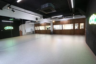 大きな鏡のあるスタジオ＆多目的に利用ができるお部屋。 - KILIG DANCE STUDIO、レンタルスタジオ