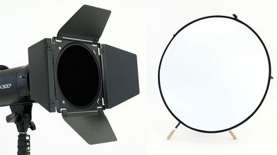 無料機材
バーンドア＋ハニカムグリッド×2
110cm 丸レフ 銀/白×1 - STUDIO TORUPHOTO -スタジオ トルフォト- 本厚木駅 徒歩4分・自然光で1日中明るく撮影できるハウススタジオの設備の写真