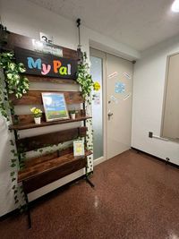 3階エレベータ上がってすぐ入り口あります。 - レンタルスペース「MYPAL」 MYPALイベントスペースの入口の写真