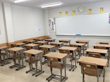 ＜英進館久留米本館レンタルスペース405教室＞32名収容💺セミナー/ワークショップ/会議/ボードゲーム - 【英進館久留米本館レンタルスペース】