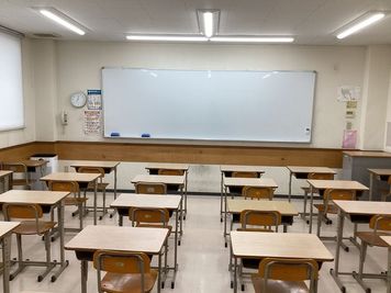 【英進館那珂川校レンタルスペース】 204教室の室内の写真