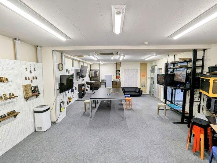 Activity Lab. 創-sou- FAB作業場 木工・塗装、３D Print、CNC、七宝焼、色々の室内の写真