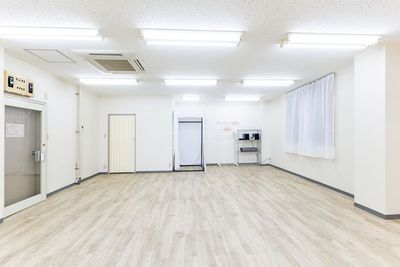 後ろ側 - studioLivet Studio Livet 東京 茅場町の室内の写真