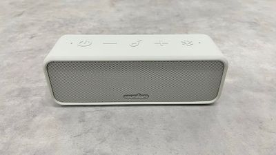 【Bluetoothスピーカー】Anker製の高音質スピーカーです。備品は全て無料でご利用できます◎ - ENCE Rental Studio 高円寺 《高円寺2分》多目的スタジオ※平日9〜17時のシューズ利用禁止の設備の写真