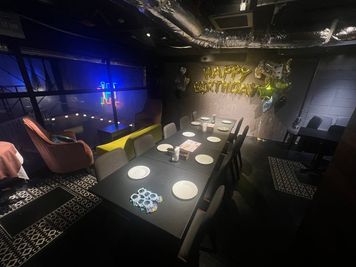 韓国料理The wave DJブース　パーティー　韓国料理　宴会　The waveの室内の写真