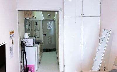 ルーミー町田Neo 町田駅で人気のレンタルスペース【大型ソファ💓迫力テレビ】の室内の写真