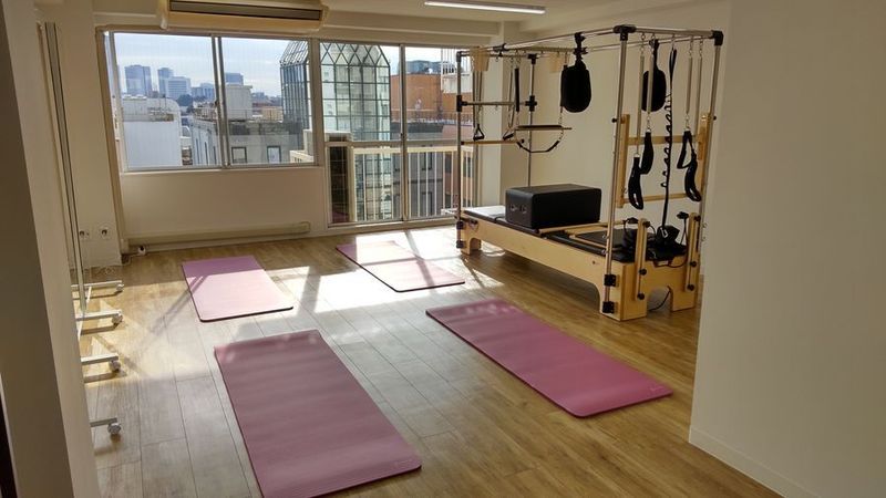 sr pilates studio　四谷 【見学プラン】sr pilates studio 四谷の室内の写真