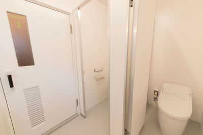 共用部に男女別トイレ有 - TNER（トナー） ミーティングスペースのその他の写真