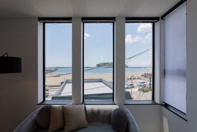 7～8月は、湘南海岸に海の家がずらりと立ち並びます - 湘南レンタルスペース　Blue villa 365日海の家Koshigoeの室内の写真