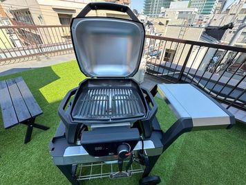 屋上BBQスペース バーベキュー❗️JR三ノ宮駅徒歩5分のBBQ🍖ピザも作れる🍕の室内の写真