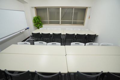 【リバーシ会議室】 リバーシ会議室の室内の写真