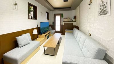 ソファー席もあるから商談にもご利用いただけます - Vian京都 コワーキングスペースの室内の写真
