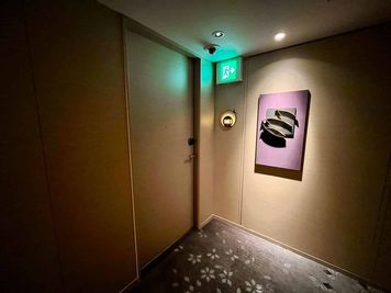 【スペース入口】 - TIME SHARING IsaI AkasakA   1411の入口の写真