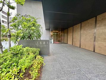 【ビル入口】 - TIME SHARING IsaI AkasakA   1411の入口の写真