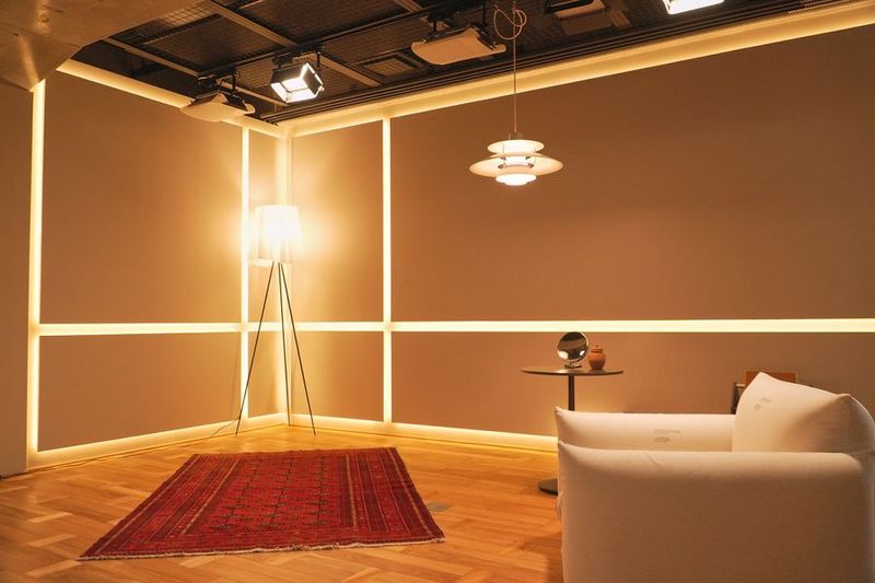 ■2024年04オープンした最新の配信スタジオ！ - スタジオエクストリーム東京の室内の写真