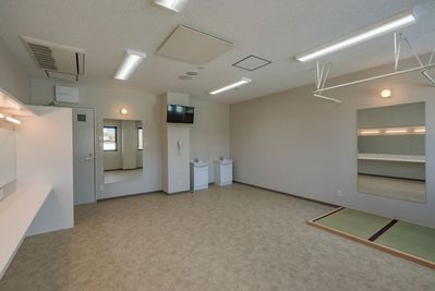 2階楽屋 - クールジャパンパーク大阪 クールジャパンパーク大阪・大ホールのステージのみの設備の写真