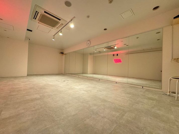 福岡本店　レンタルスタジオ　STUDIO BUZZ 11stの室内の写真