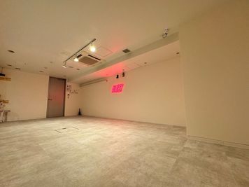 福岡本店　レンタルスタジオ　STUDIO BUZZ 11stの室内の写真