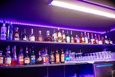 バーカウンター（いろいろなお酒が飲み放題です！） - JetGクラブ＆バー赤坂 レンタルスペースの室内の写真