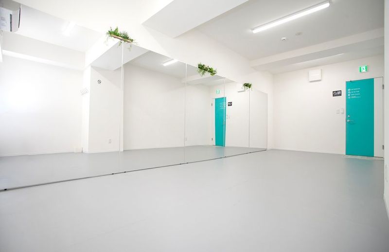 明るくて綺麗なスタジオ - Audrey Dance  Studio Audrey Dance Studio 1stの室内の写真