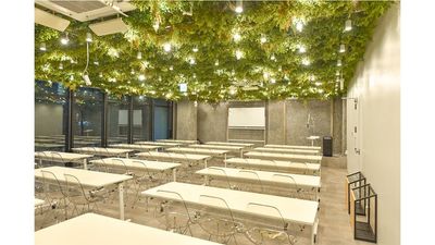 FEEEP銀座店 FEEEP銀座「プレミアム」イベントスペースの室内の写真