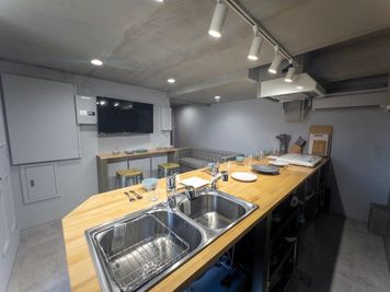 リノスぺkitchen心斎橋 【11名様以上専用】レンタスペース/レンタルキッチン/パーティの室内の写真