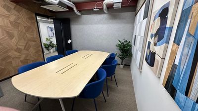 神田SDGsコネクション：KANGA 6人用会議室：Stockholm（ストックホルム）の室内の写真