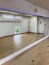 鏡の雰囲気です。 - ダンススタジオT‐circle 伊勢佐木町者町駅から徒歩５分の駅近スタジオ！の室内の写真