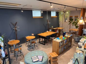 riricafe（リリカフェ） カフェの貸切スペースの室内の写真