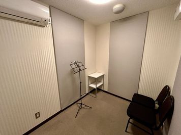 【楽器演奏、歌唱、ボイストレーニングなどにぜひご活用ください！】 - TIME SHARING 銀座 旗ビル roomIの室内の写真