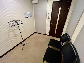 【楽器演奏、歌唱、ボイストレーニングなどにぜひご活用ください！】 - TIME SHARING 銀座 旗ビル roomQの室内の写真