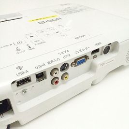 EPSON プロジェクタ　端子側 - 【小金井スペース】New東小金井駅🚃50㎡/Wi-Fi📶 レンタルスタジオ　小金井スペースの設備の写真