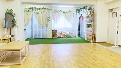 広さを活用してヨガや教室などにもご利用いただけます - Forest room 池袋の室内の写真