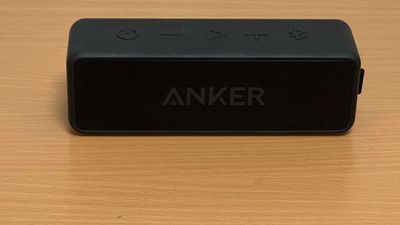 簡単にスマホと接続できるANKERのBluetoothスピーカー。充電式で好きな場所に置いてご利用になれます。音量は控えめにお願いします。 - レンタルスタジオ -- B Bright 新宿301 -- レンタルダンススタジオ　2時間～コースの設備の写真