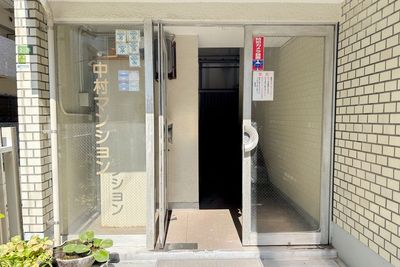 建物の外観、入り口です。 - あくびのすき間　天神橋筋六丁目店 🚩新規OPEN レンタルサロン・スタジオの入口の写真