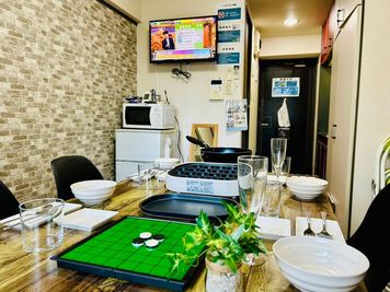 JK Room ビブレ西小倉B館 西小倉駅徒歩２分！ 角部屋🏠コワーキング、控室、食事会🍕２の室内の写真