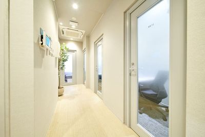 SoloTime 武蔵小杉東急南口 ROOM KK05（1名用完全個室）の室内の写真